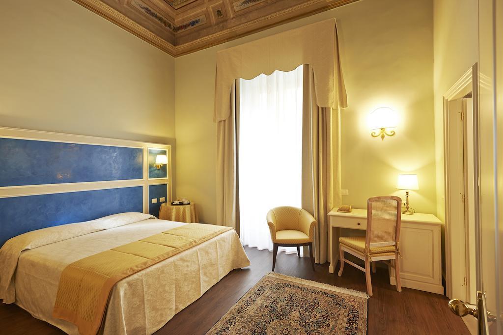 Hotel Firenze Capitale Pokoj fotografie